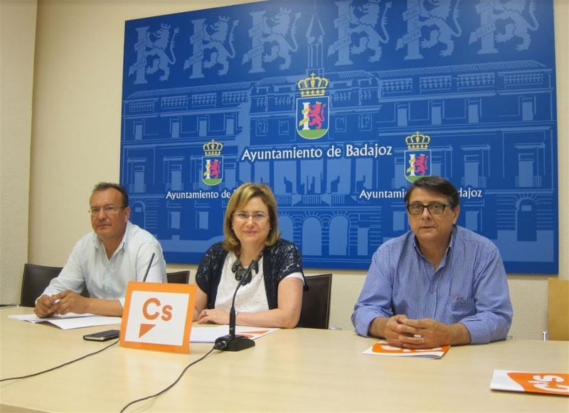 Ciudadanos Badajoz reclama centros de mayores para las barriadas de Suerte de Saavedra y Las Vaguadas