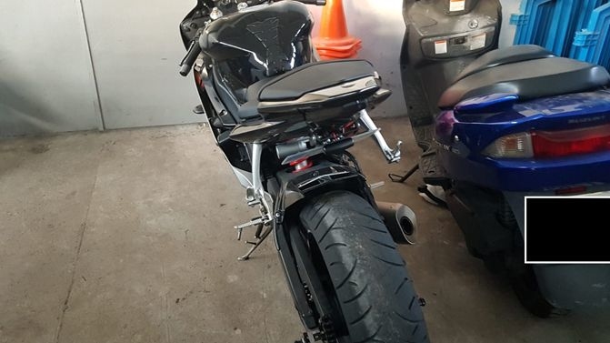 Detienen a dos jóvenes por realizar carreras ilegales de motos en las proximidades del Nuevo Vivero