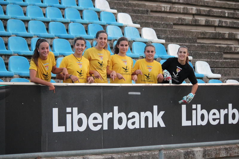 Liberbank patrocinará al Santa Teresa Badajoz las próximas temporadas   