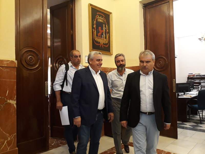 El Alcalde de Badajoz y los Presidentes de las Cámaras Municipales de Elvas y Campo Maior lanzan el proyecto EUROBEC