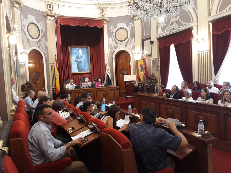 Badajoz pide investigar el origen de las plantas invasoras del Guadiana