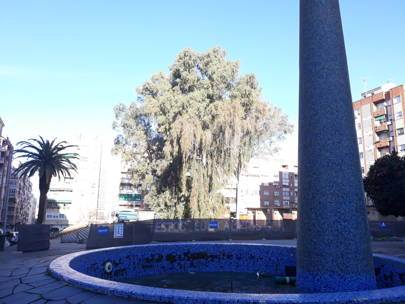 Santa Marina quiere una Plaza de Santa Marta segura, higiénica y habitable