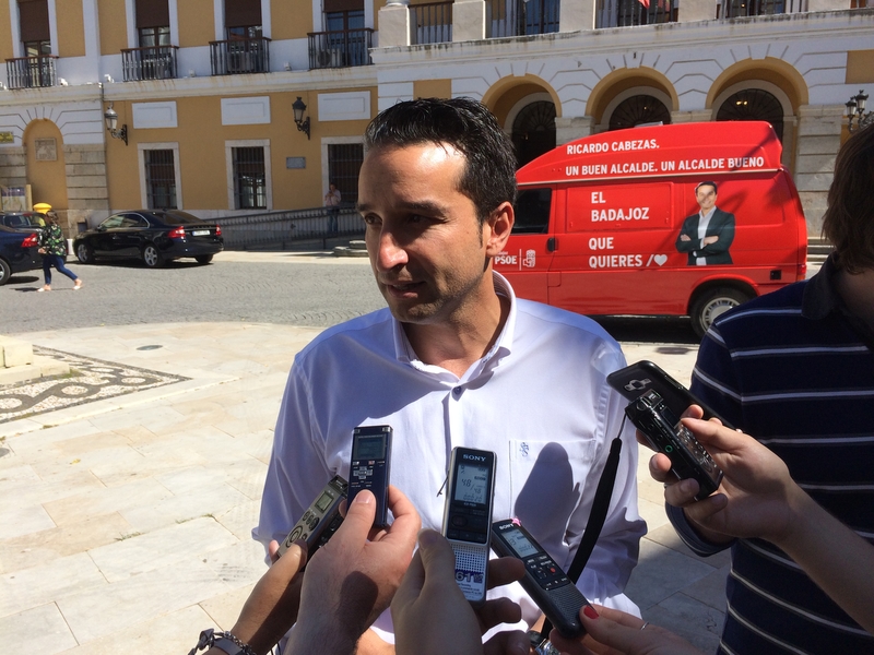 Ricardo Cabezas arremete contra la gestión del PP