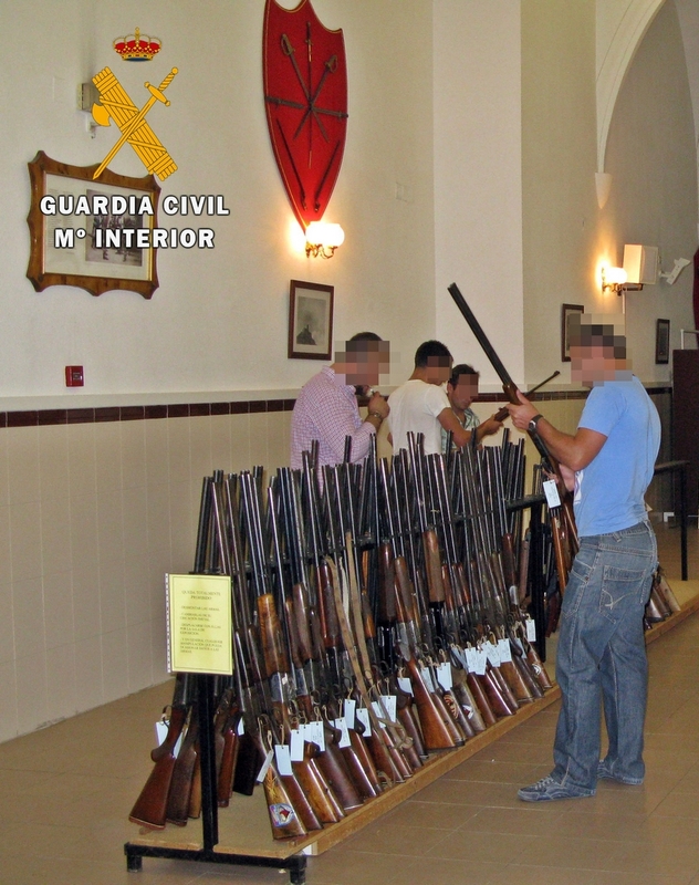 Subasta de 236 armas en la Comandancia de la Guardia Civil de Badajoz