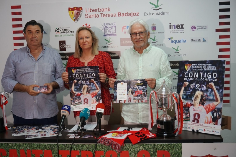 El Santa Teresa Badajoz presenta su campaña 2019/2020: 'Contigo desde el comienzo'