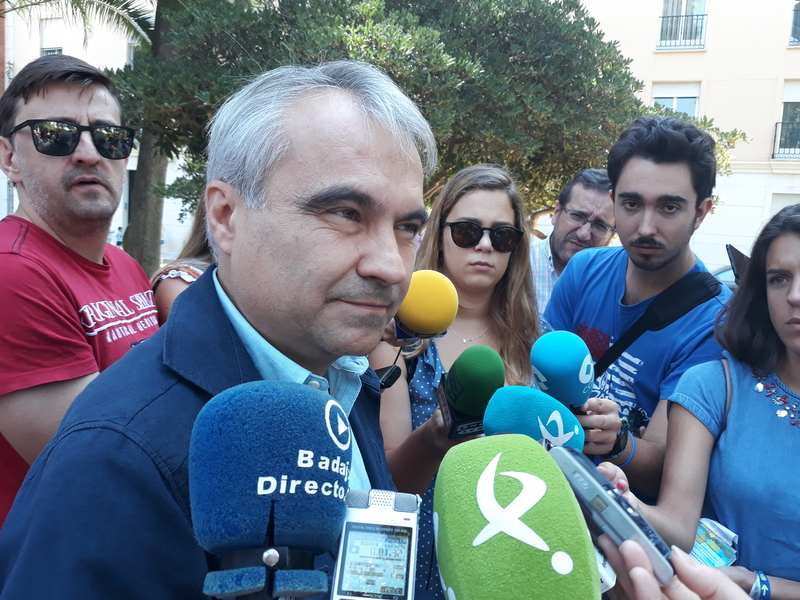 El alcalde aconseja domiciliar el recibo del IBI