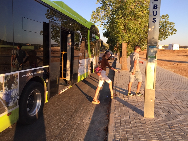 PSOE: el tripartito no convierte en accesibles paradas de bus por falta de coordinación