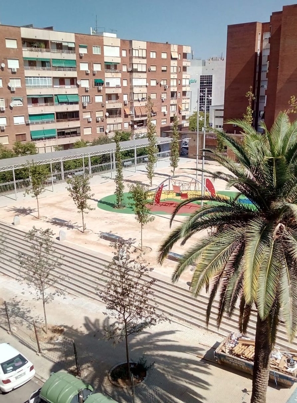 Las obras de la plaza de ''El Pirulo'' llevan retraso, según la asociación de vecinos de Santa Marina 