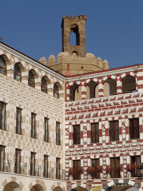 El Ayuntamiento formará a los profesionales del sector hotelero en historia, monumentos y patrimonio histórico de Badajoz