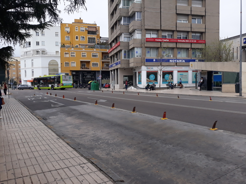 Desde hoy circulan por Badajoz cuatro autobuses menos