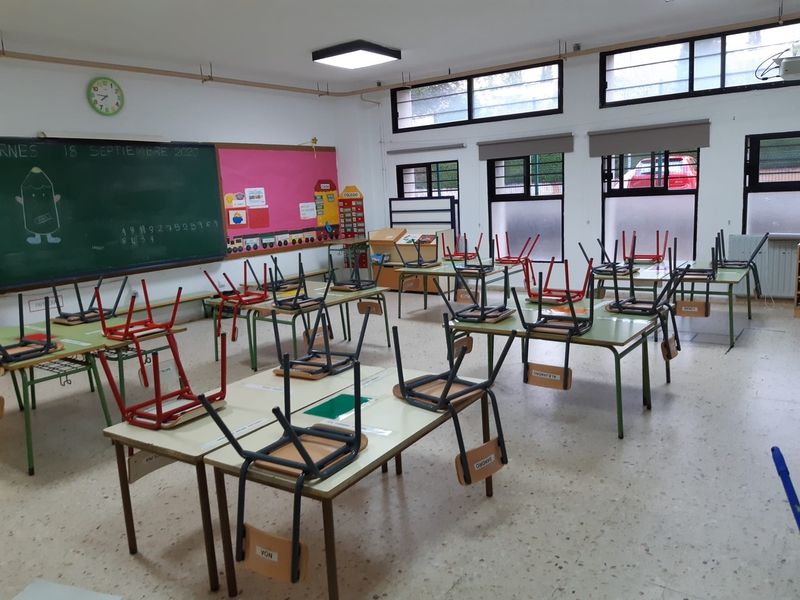 Una clase del CEIP Guadiana y dos grupos del Puente Real, confinados por coronavirus
