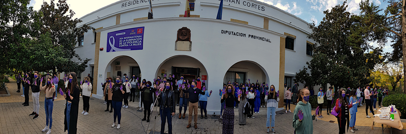 La Residencia Universitaria Hernán Cortés se une a las reivindicaciones del Día Internacional de la Eliminación de la Violencia contra la Mujer
