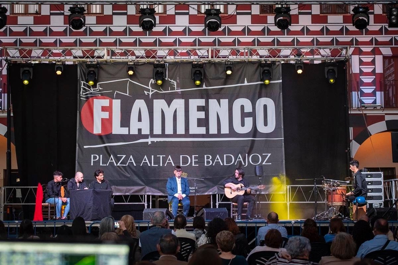 Badajoz celebró una nueva jornada de 'Flamenco en la Plaza Alta' 