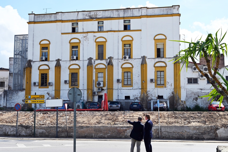 La fachada del Palacio de Godoy de nuevo visible para la ciudad de Badajoz