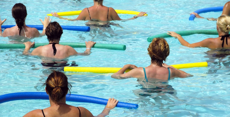 Clases de Aquagym en la piscina de la RUCAB