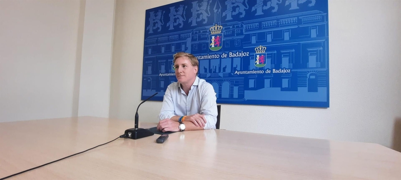 El alcalde de Badajoz enmarca el cese de Solana en una 