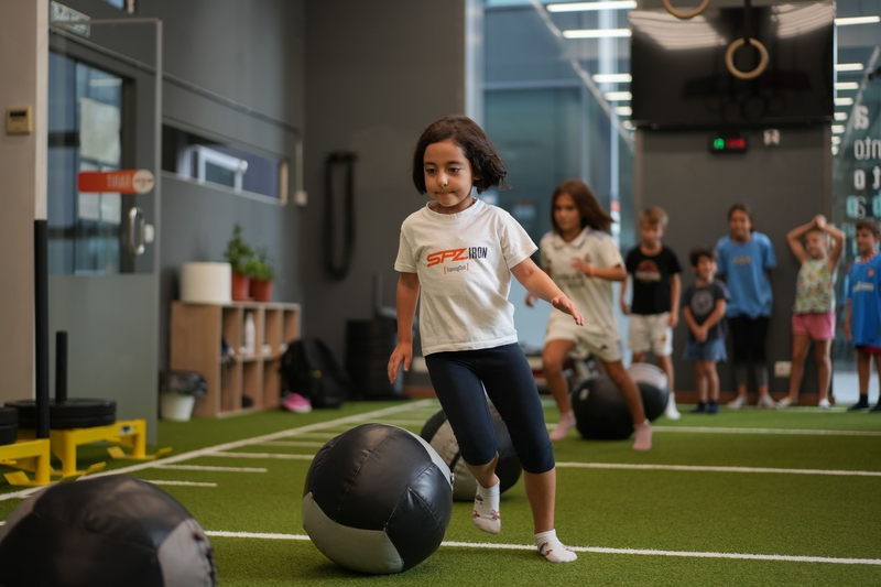 Las extraescolares pioneras que llegan a los gimnasios pacenses