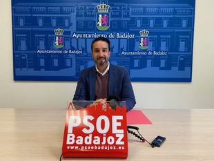 Cabezas se compromete a que los parques infantiles estarn en perfecto estado