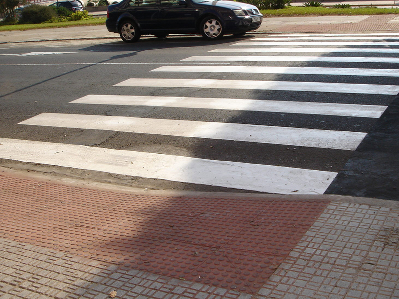 Comienzan las obras de accesibilidad en 50 pasos de peatones de Badajoz 