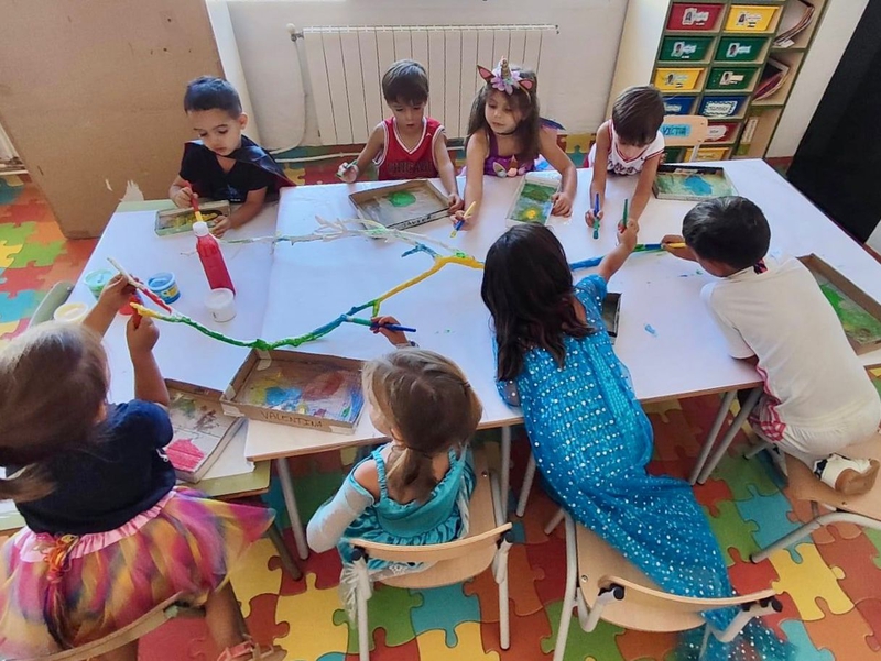 Ms de 60 nios y nias de las pedanas pacenses disfrutan de las  ludotecas rurales este verano