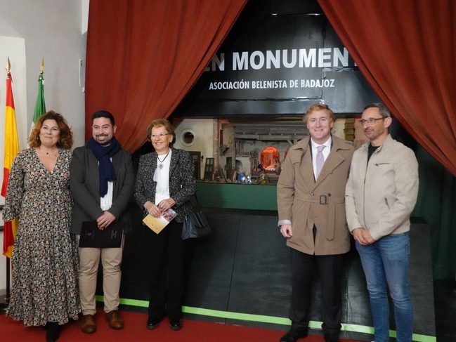 Abierto al público el Belén Monumental del Luis de Morales