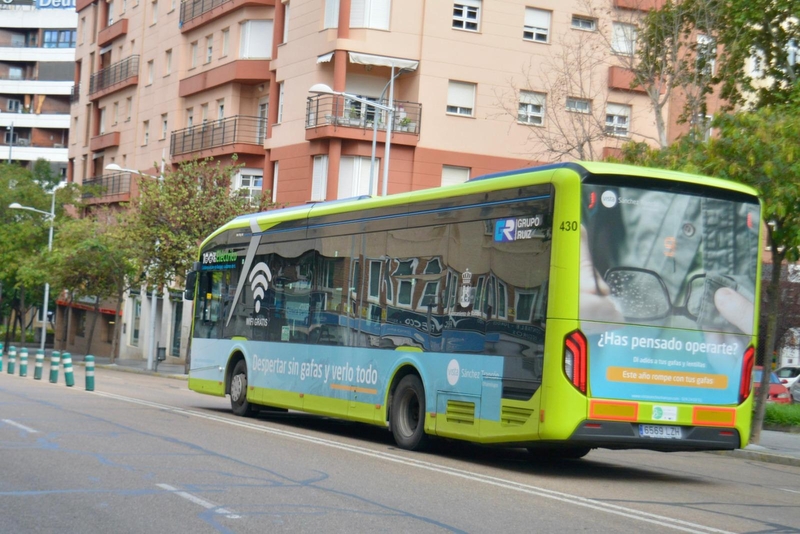 Los autobuses urbanos de Badajoz registran en 2023 un incremento de  633.382 pasajeros respecto a 2022 