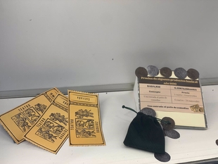 El Archivo Histórico Provincial de Badajoz revive el teatro del Siglo de Oro con la exposición 'Lo tuyo es puro teatro'