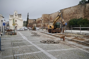 La obra de renovación de la plaza San José de Badajoz comienza esta semana para dotarla de plataforma única