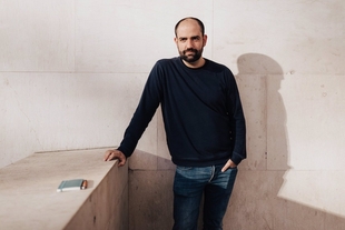 El humorista y monologuista Daniel Fez presentará su espectáculo 'La vida regulinchi' este sábado en Badajoz