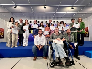 Los jóvenes, la poesía y el cómic, protagonistas del domingo en la Feria del Libro de Badajoz