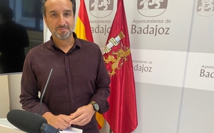 Vox rechaza que Cabezas siga en el Ayuntamiento de Badajoz tras ser procesado por prevariación administrativa