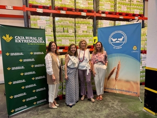 Caja Rural de Extremadura dona 20.000 litros de leche al Banco de Alimentos de Badajoz