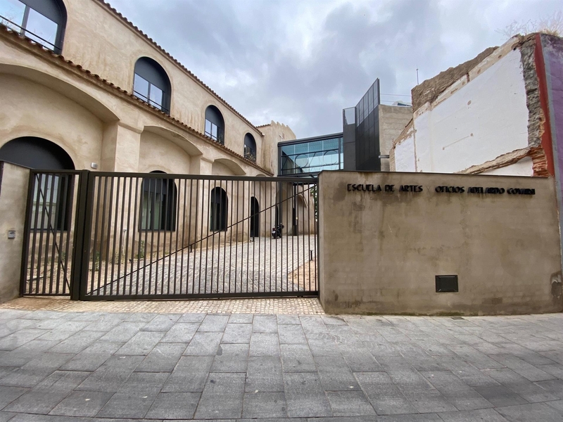 El PSOE local de Badajoz ve 'muy deficiente' la gestión de la Escuela de Artes y Oficios de la ciudad