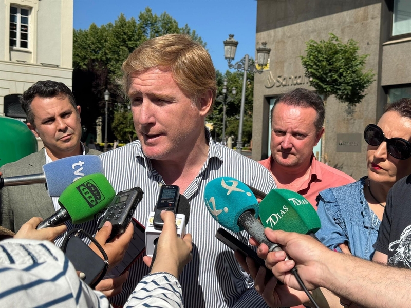 El alcalde de Badajoz reitera el ofrecimiento de la primera planta del edificio de Montesinos para la Policía Nacional