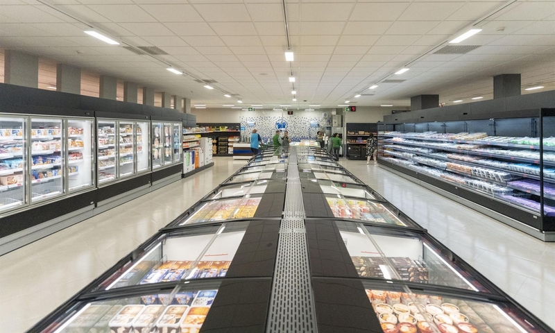 Mercadona abre un nuevo supermercado en Badajoz, en el que ha invertido 6,2 millones de euros