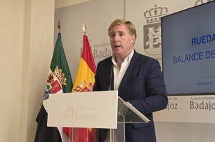 El alcalde de Badajoz anuncia que la Oficina de Fondos Europeos estará 'totalmente operativa' en septiembre