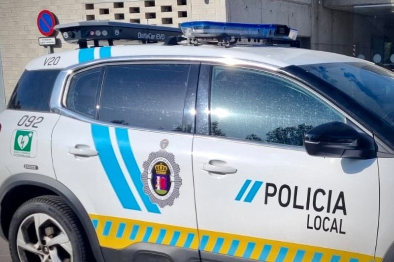 La Policía Local de Badajoz pone en marcha el 'DeltaCar' que captará infracciones como aparcamientos en doble fila