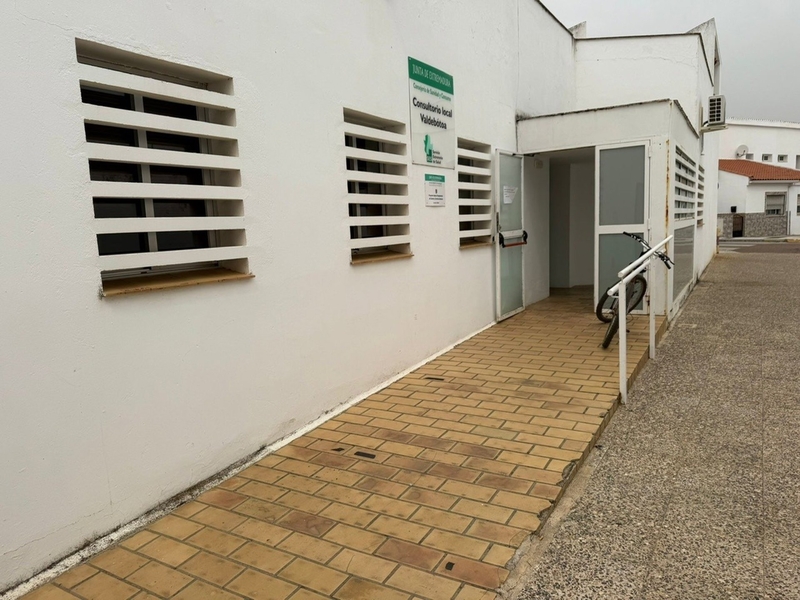 El PSOE pide que al Ayuntamiento de Badajoz garantice la accesibilidad y seguridad del centro médico de Valdebótoa