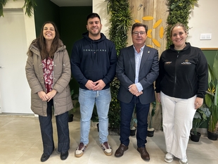 Santamaría destaca que los dos hermanos responsables del Templo de los Arroces son ejemplo de emprendimiento joven en Extremadura