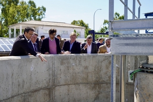 El Ayuntamiento inaugura la fotobiorrefinería del proyecto europeo Deep Purple en la EDAR de la ciudad