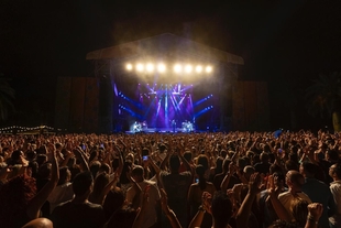 Casi 25.000 personas pasan por la Alcazaba en un fin de semana de julio que aúna la música de Alcazaba Festival y la Final del Mundial